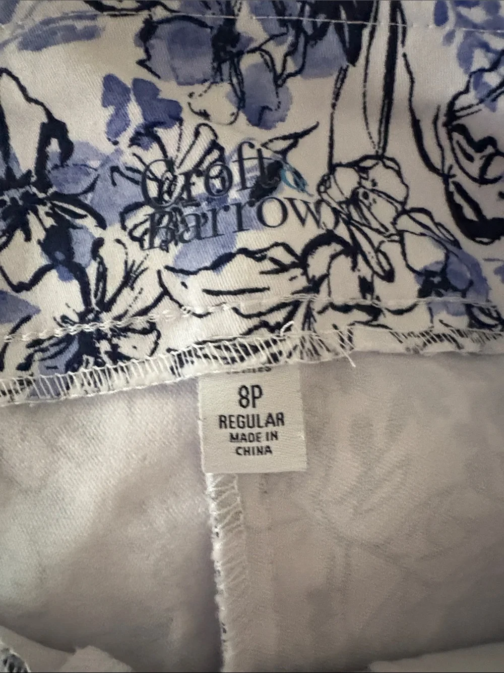 White & Blue Floral Women’s Jeans. Cropped capris